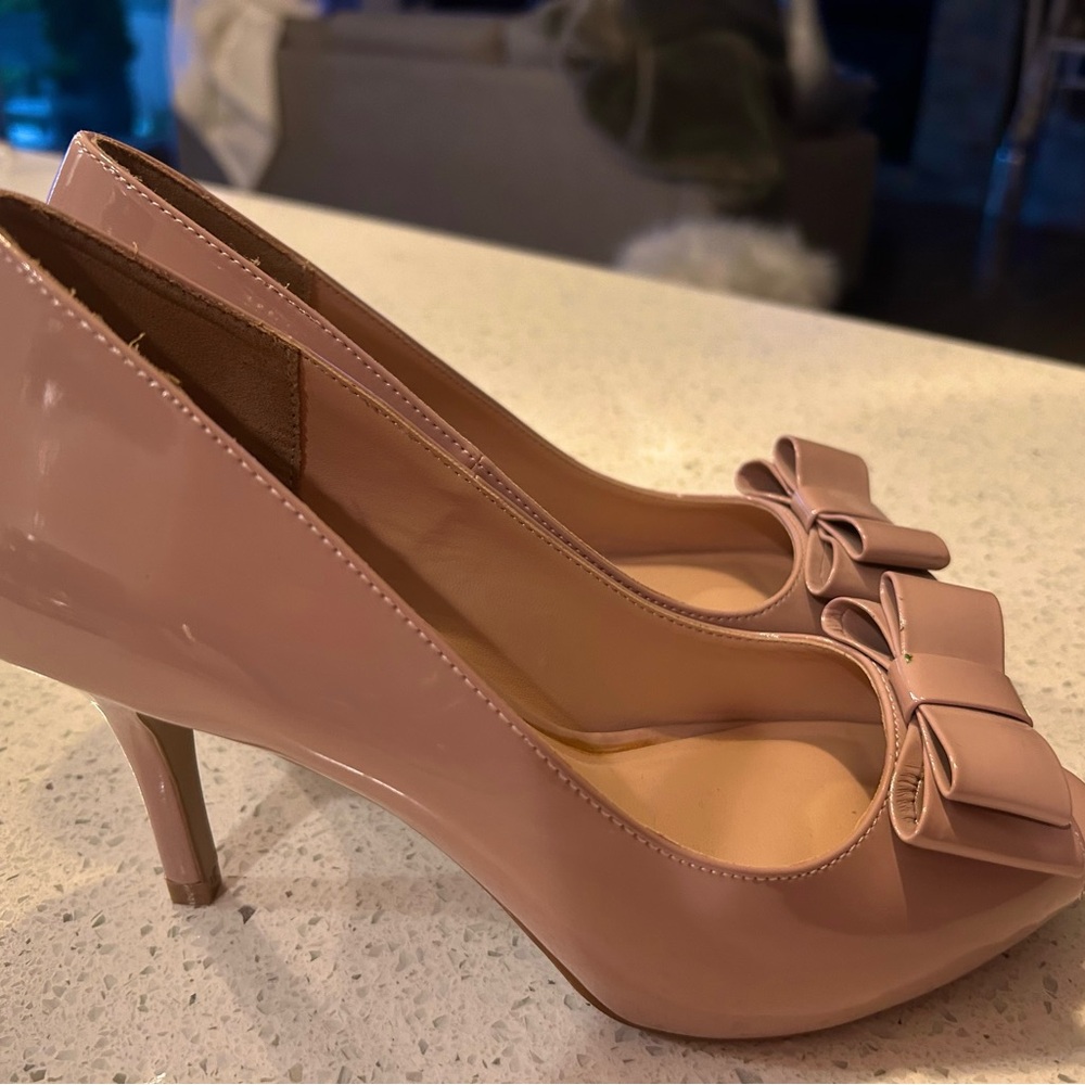 Gorgeous Pink Bow heels